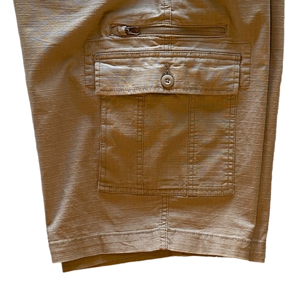 WearFirst Grey Cargo Style Shorts 8 Pockets Size 38. Really Great Condition! - Picture 7 of 9